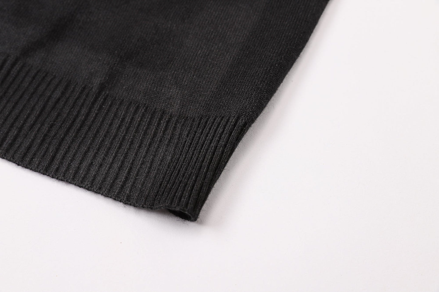 New- 2025ss Black Knitwear