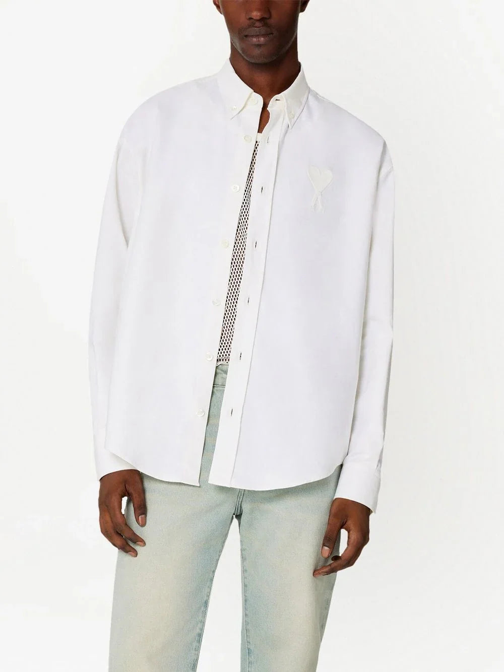 AMI PARIS UNISEX Logo-embroidered Long-sleeved Shirt White