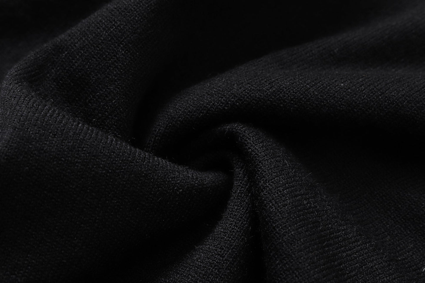 New- 2025ss Black Sweaters
