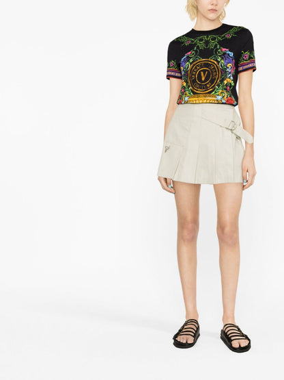 VERSACE WOMEN Couture V Emblem Garden Print Cotton T-Shirt Black/Multi
