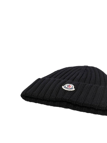 MONCLER Logo Patch Ribbed Beanie Black